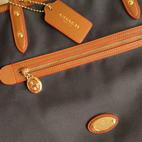 Coach Tote bag - Picture 5 of 9